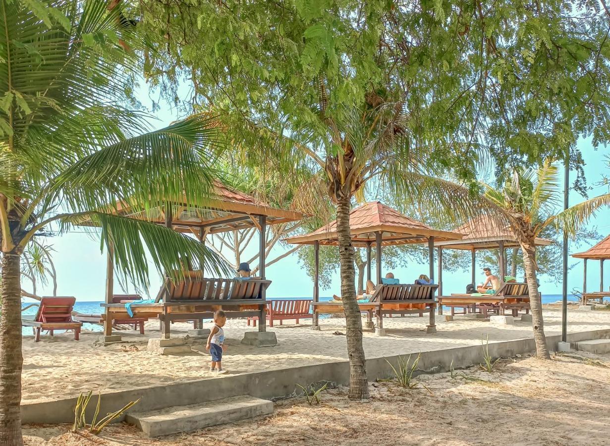 Nusa Indah Bungalows Гили Еър Екстериор снимка