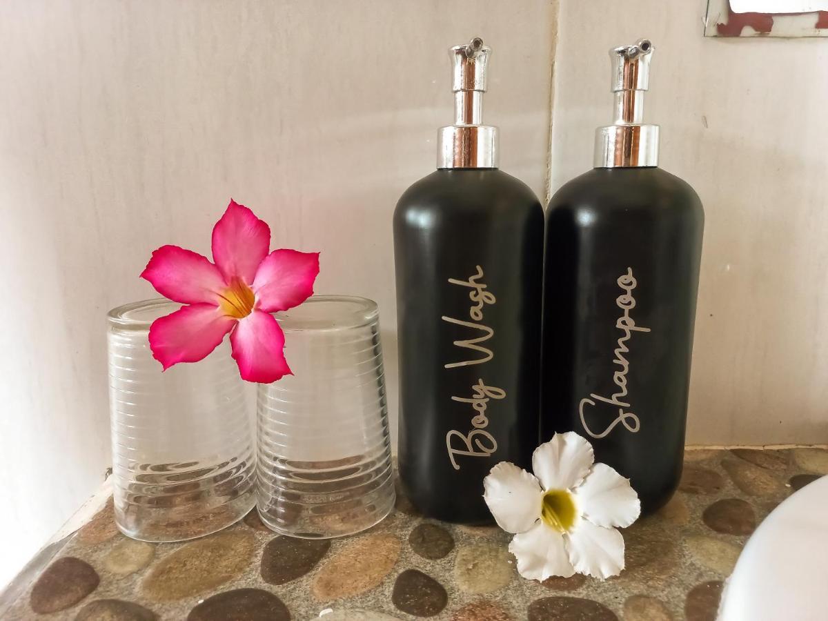 Nusa Indah Bungalows Гили Еър Екстериор снимка