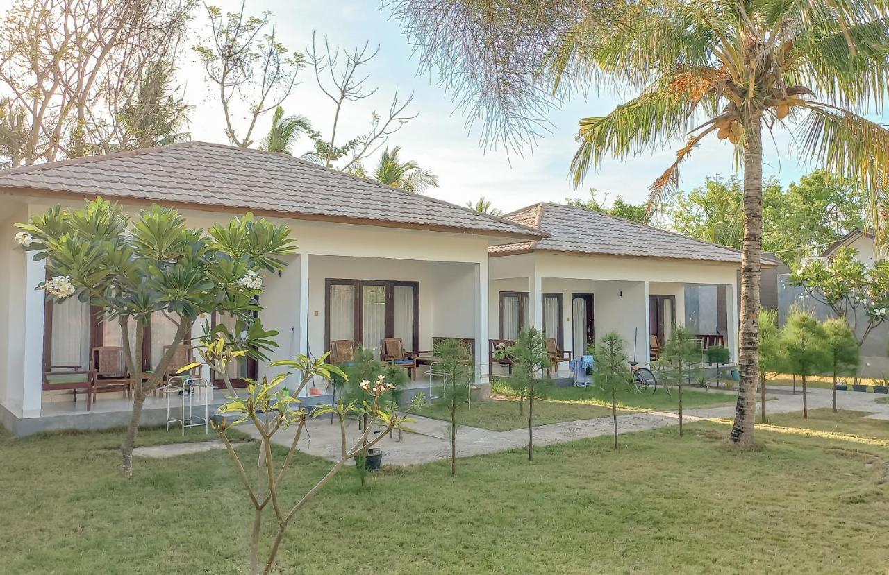 Nusa Indah Bungalows Гили Еър Екстериор снимка