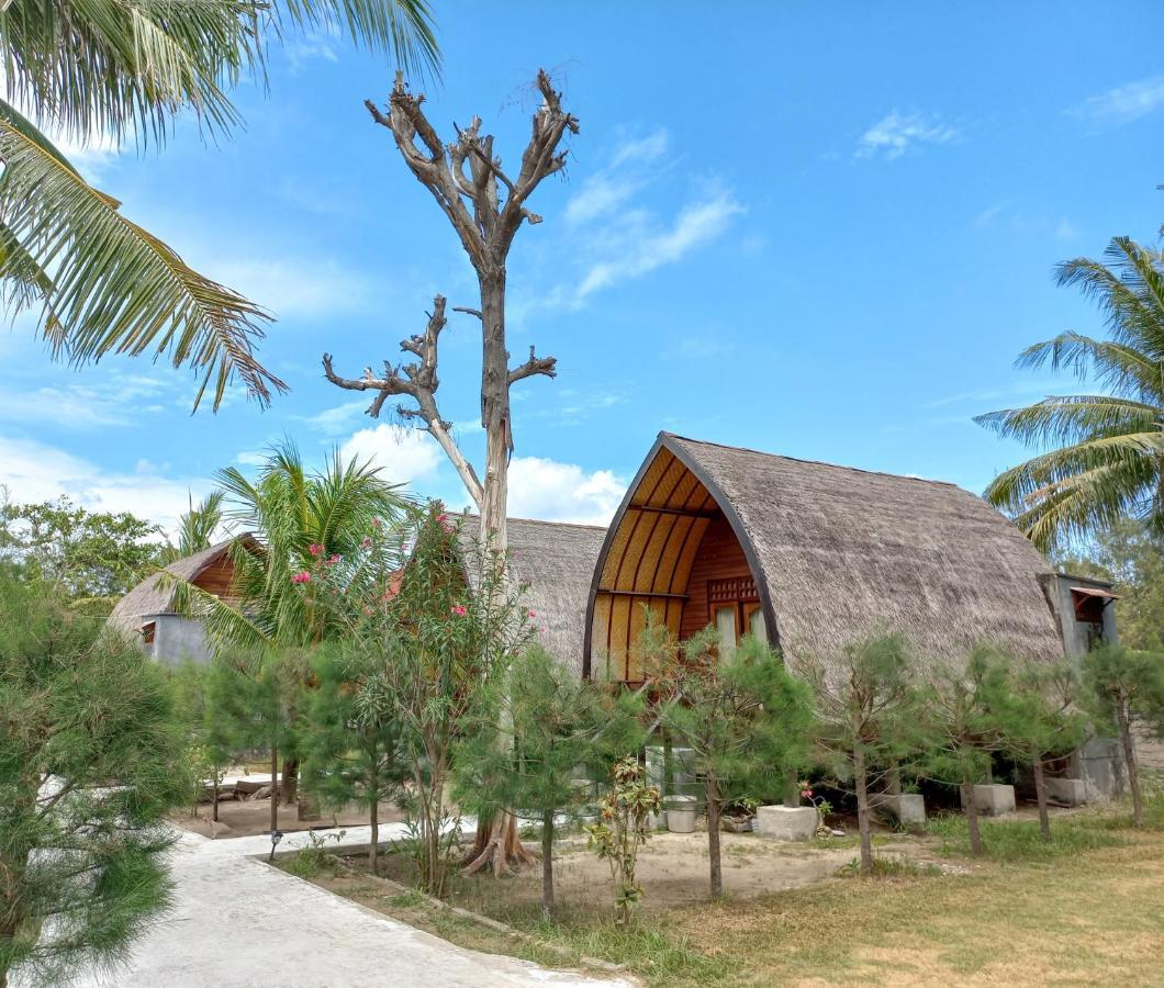 Nusa Indah Bungalows Гили Еър Екстериор снимка