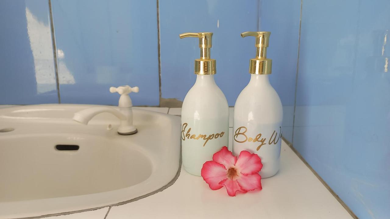 Nusa Indah Bungalows Гили Еър Екстериор снимка