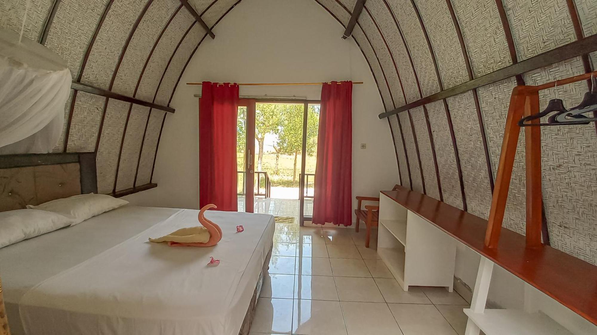 Nusa Indah Bungalows Гили Еър Стая снимка