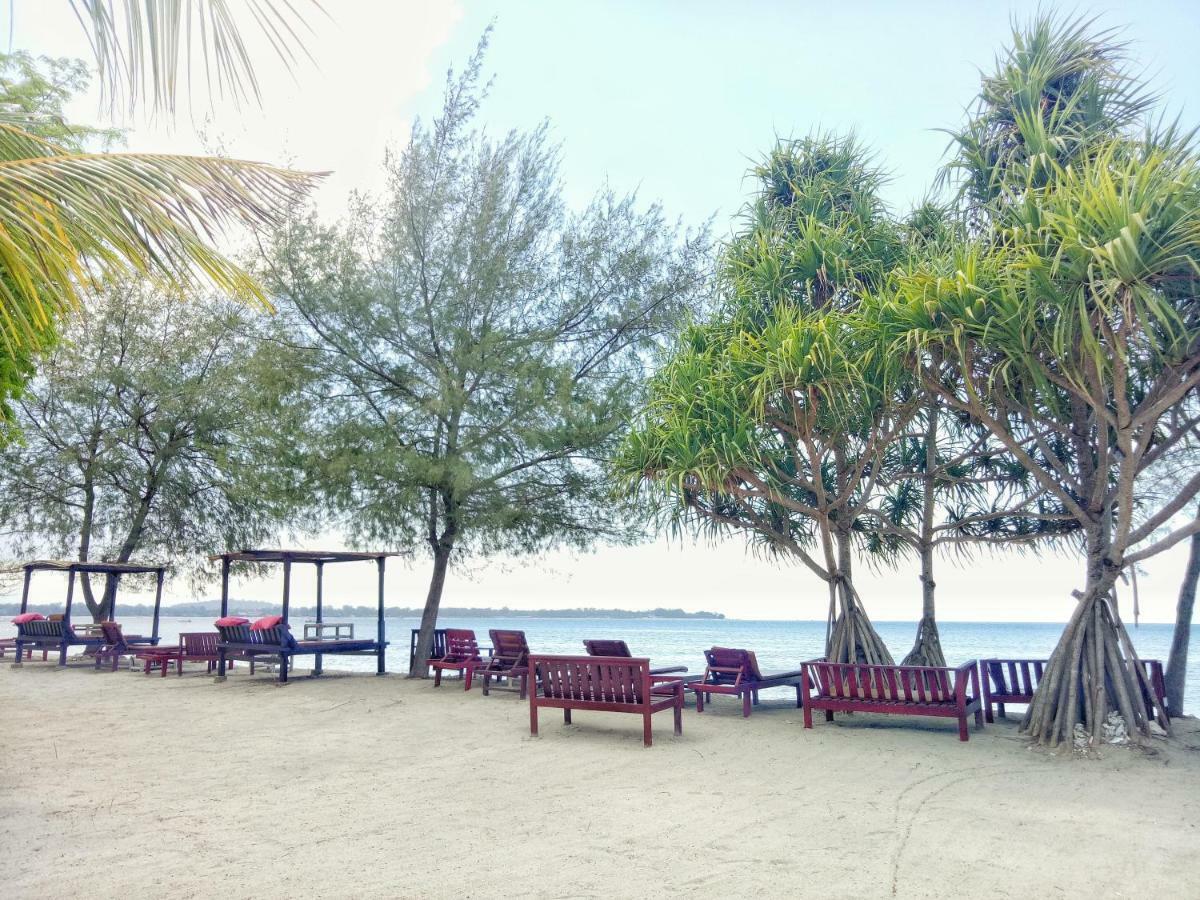 Nusa Indah Bungalows Гили Еър Екстериор снимка