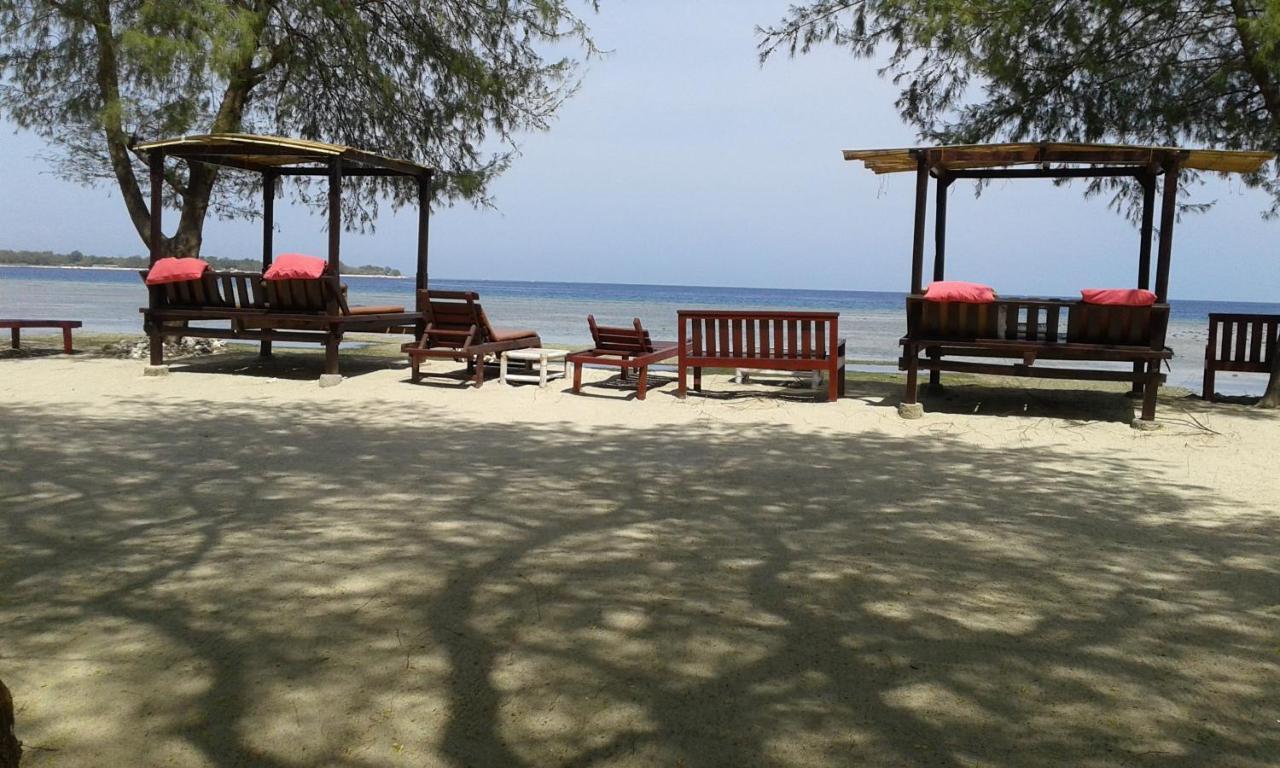 Nusa Indah Bungalows Гили Еър Екстериор снимка
